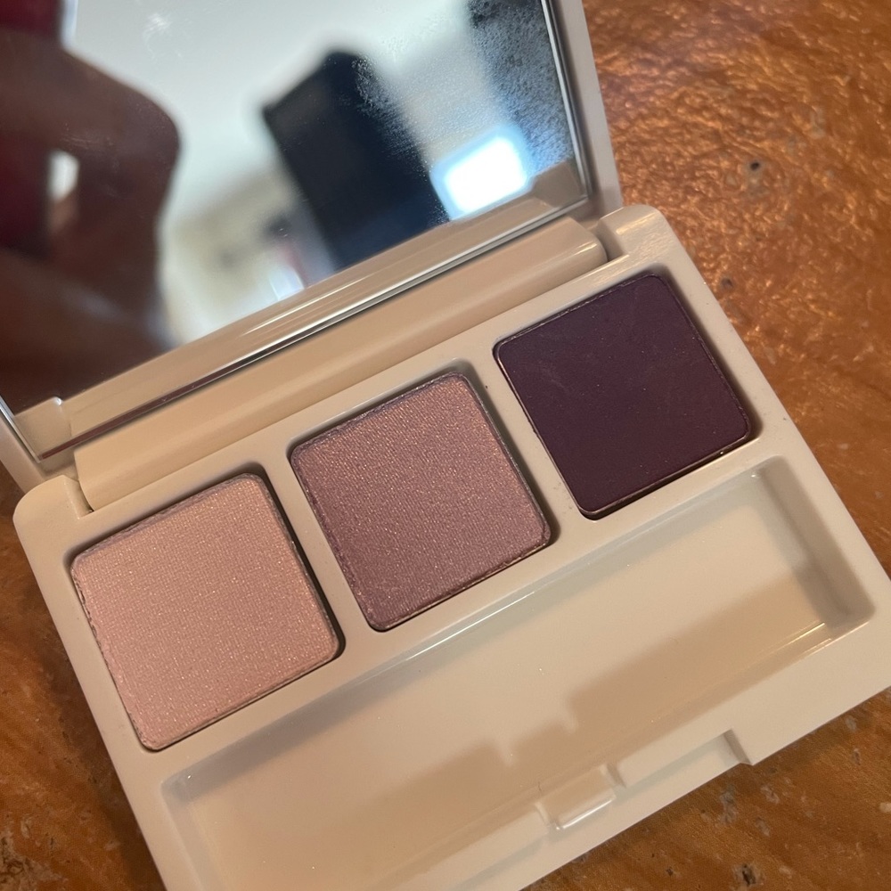 Clinique eyeshadow (New)